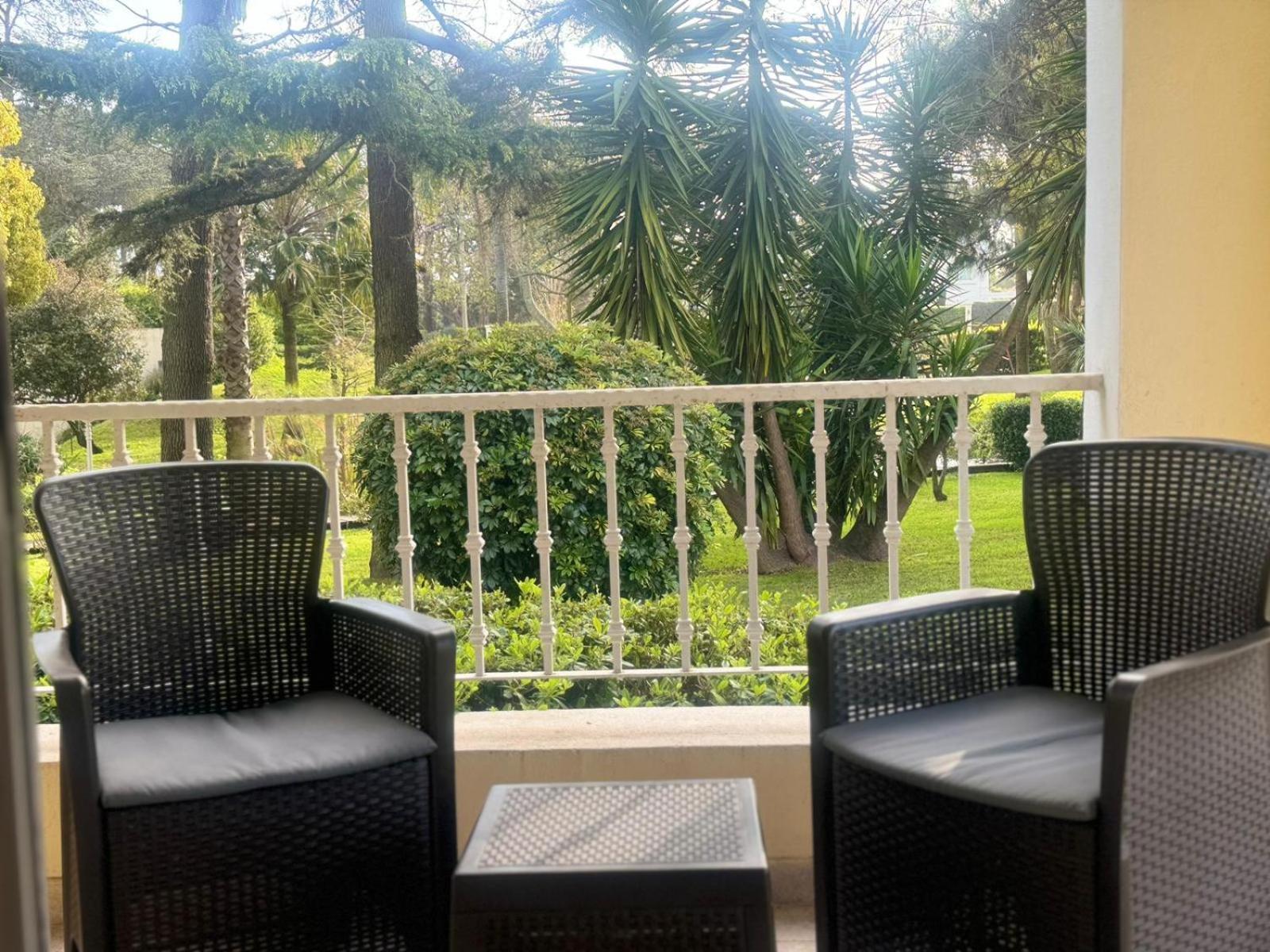 Parque Hotel Jean Clevers Punta del Este Bagian luar foto A view of the gardens from a guest room