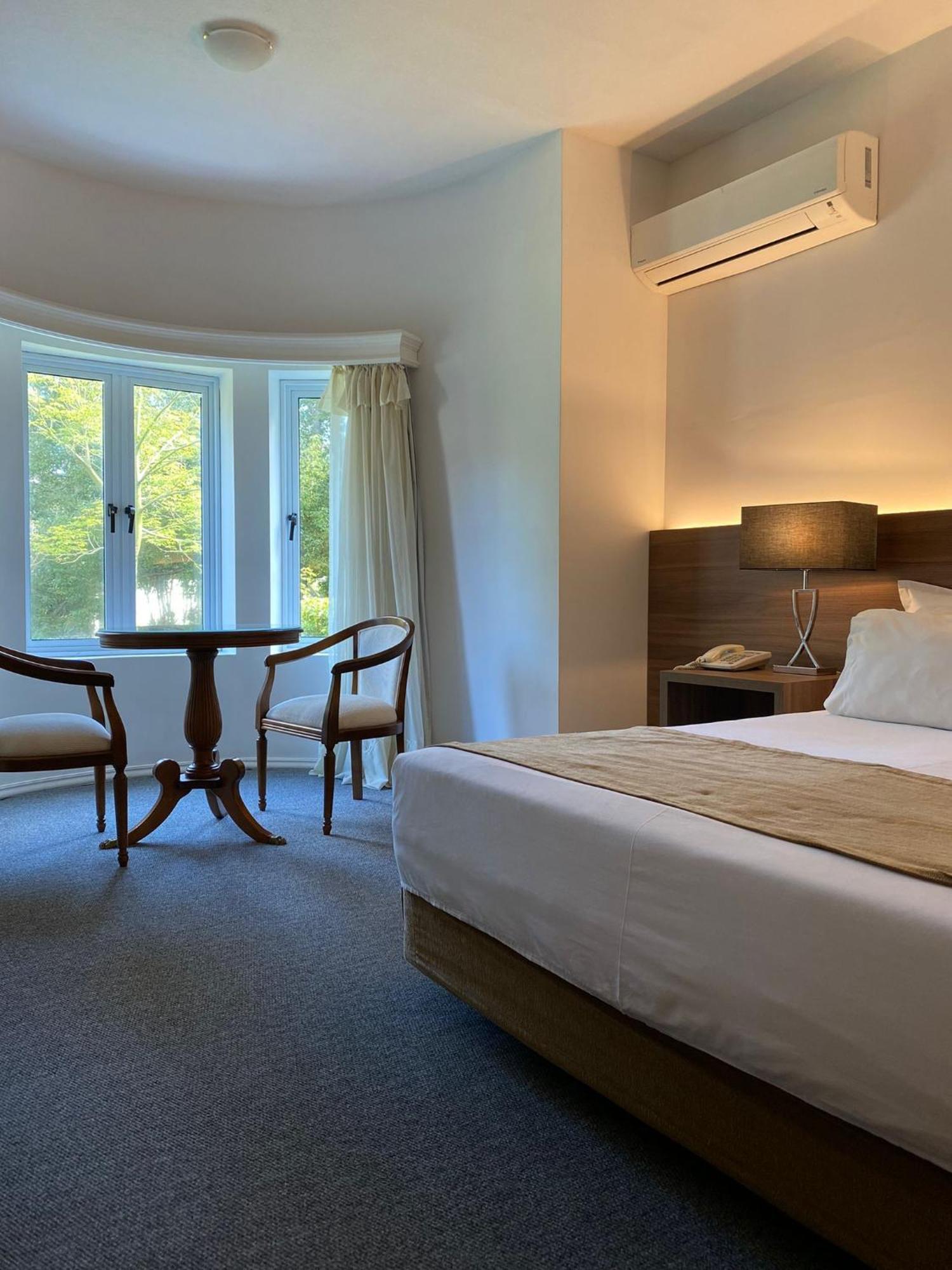 Parque Hotel Jean Clevers Punta del Este Bagian luar foto A room at the hotel