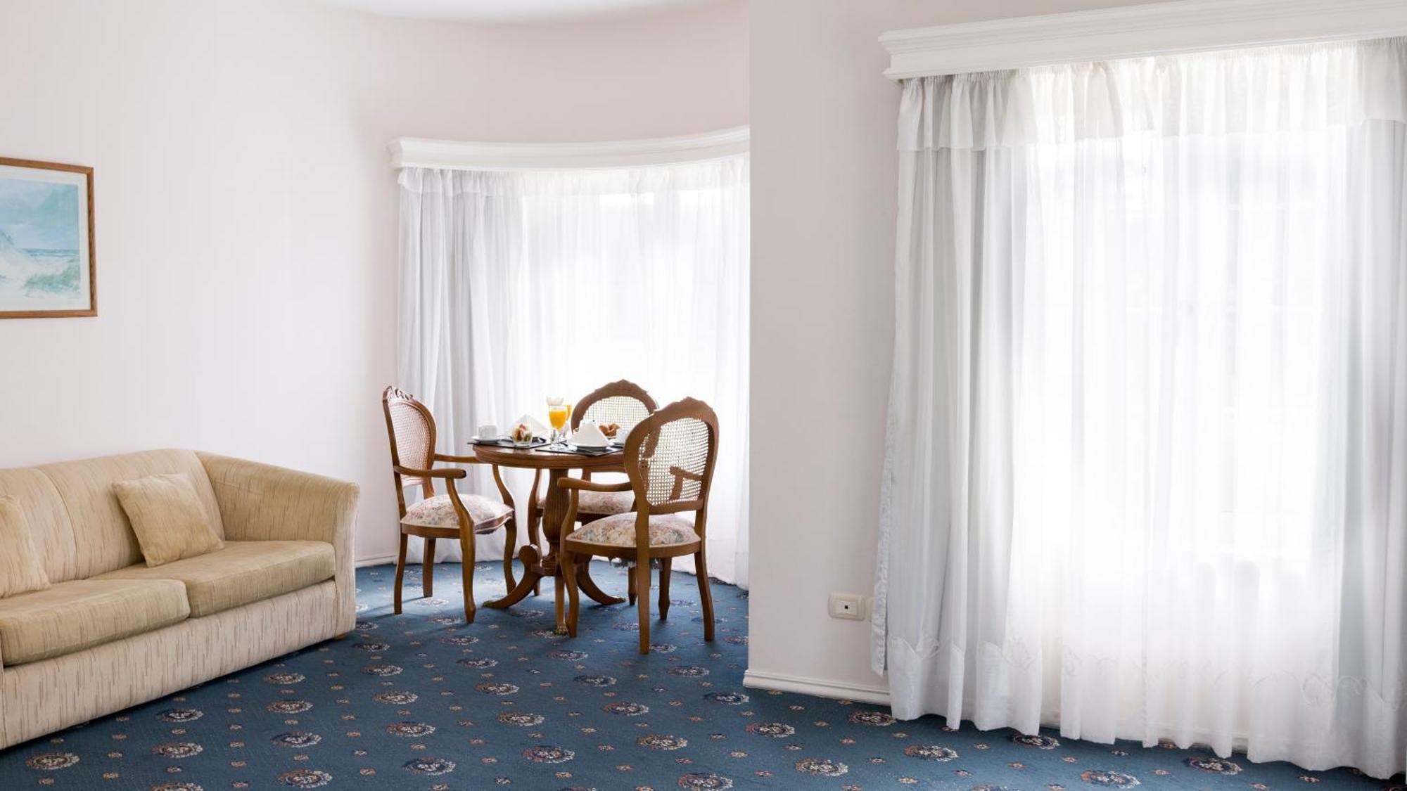 Parque Hotel Jean Clevers Punta del Este Bagian luar foto A room at the hotel