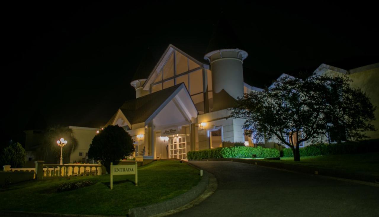 Parque Hotel Jean Clevers Punta del Este Bagian luar foto Entrance to the hotel