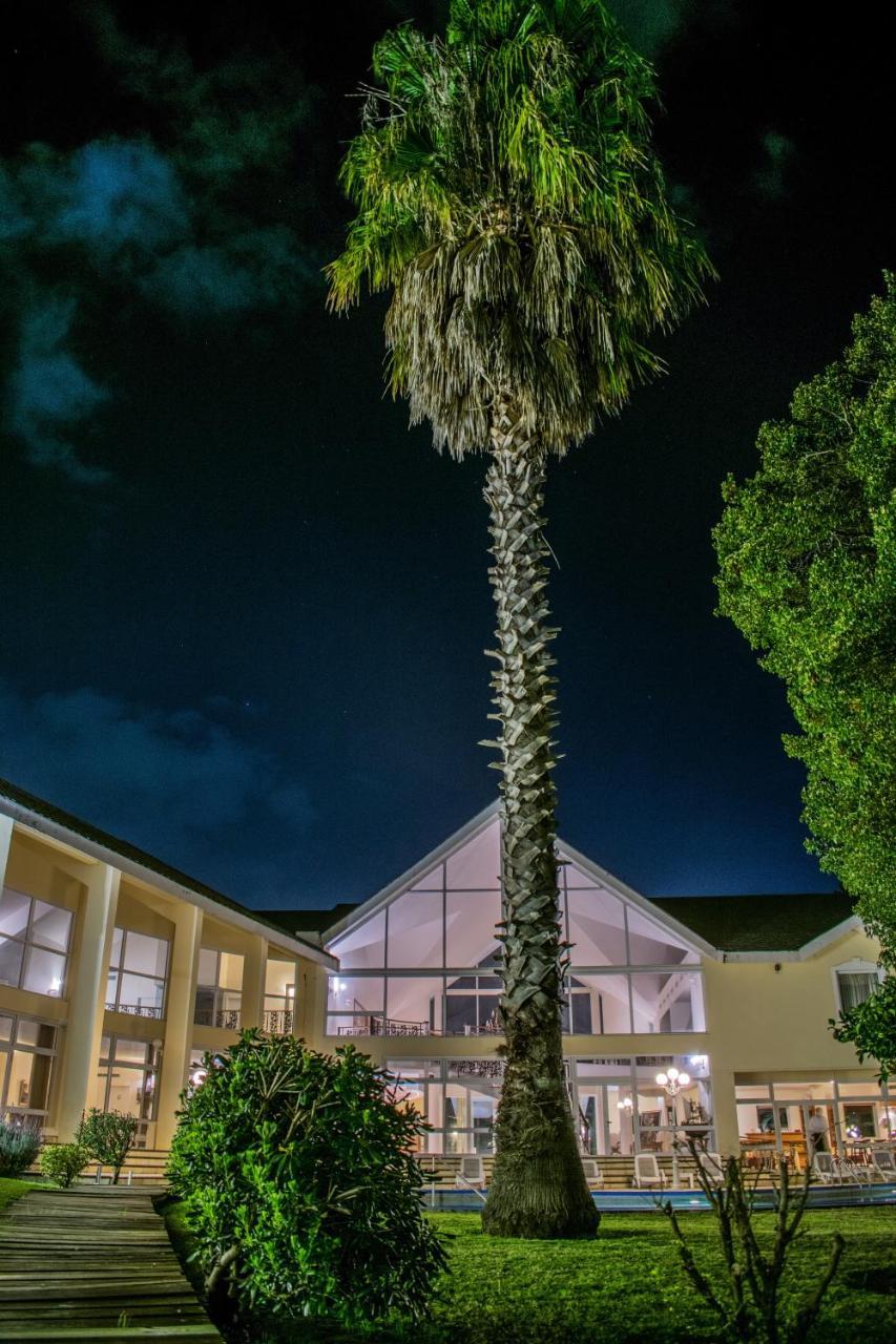 Parque Hotel Jean Clevers Punta del Este Bagian luar foto The main building at night