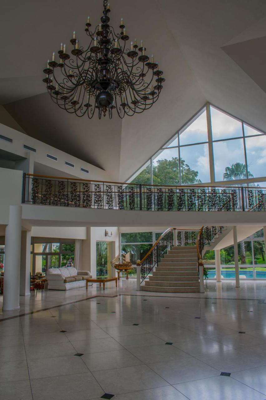 Parque Hotel Jean Clevers Punta del Este Bagian luar foto Interior of the hotel